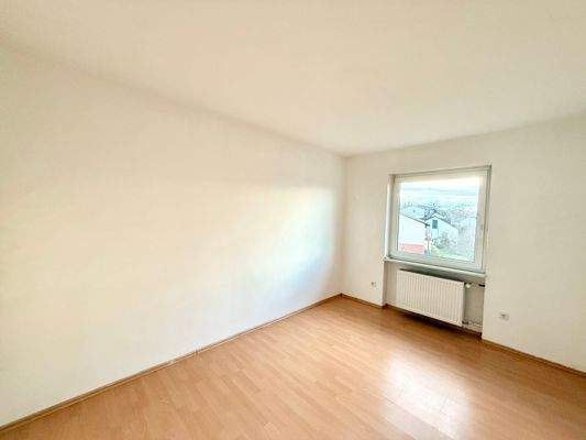 Lichtes Kinder-/Arbeitszimmer