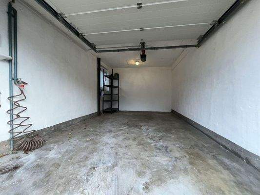 Garage mit Wasseranschluss
