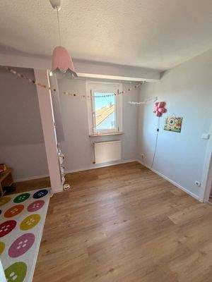 Büro-Kinderzimmer