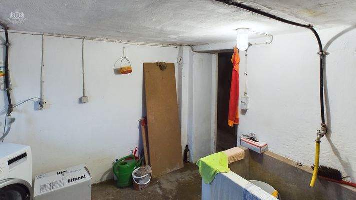 CAM01984G0-PR0409-STILL028