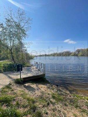 Badesee in ca. 100m Entfernung