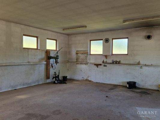 Gerätehalle Innenansicht 1