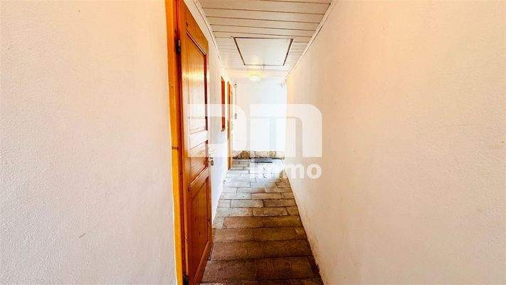 Flur / Diele Nebengebäude