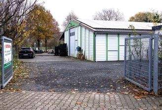 Einfahrt / Gewerbegrundstück 1