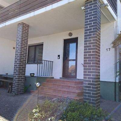 Zentraler Hauseingang