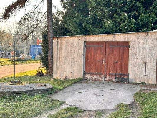 Garage auf Pachtland