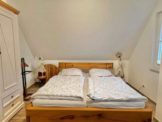 Ausreichend Platz für ein großes Doppelbett