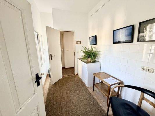 Wartebereich/ Vorzimmer