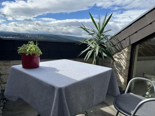 Sitzgelegenheit auf dem Balkon