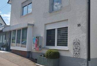 Vorderansicht Wohngebäude