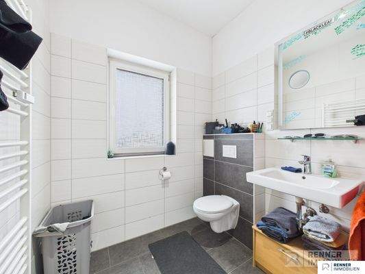 Wohnung 4 / Badezimmer 1. OG