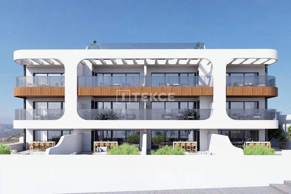 Spacious Apartments with Rooftop Pool in Benijófar