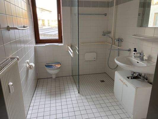 Duschbad behinderten gerecht