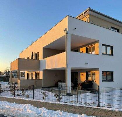 Mehrfamilienhaus außen