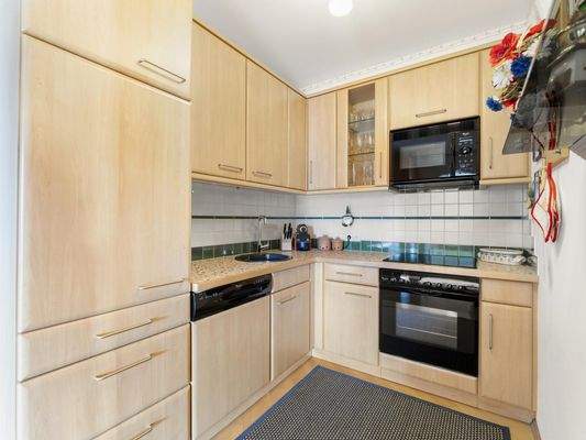 Praktische Küche in modernem Design