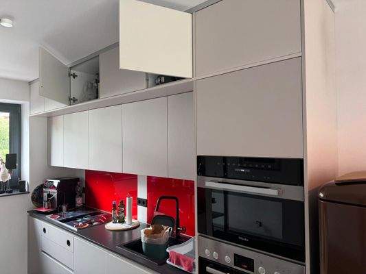 07-hochwertige Einbauküche
