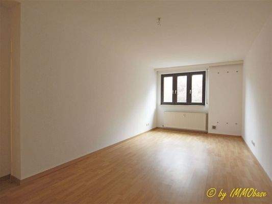 Geräumiges Schlafzimmer