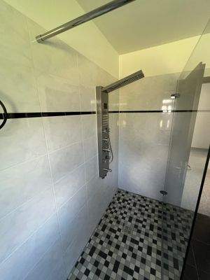 bodenebene Dusche EG