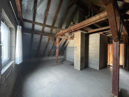 Vorderhaus Dachboden