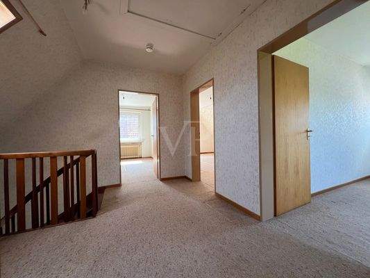 Flur mit Zimmerzugang OG