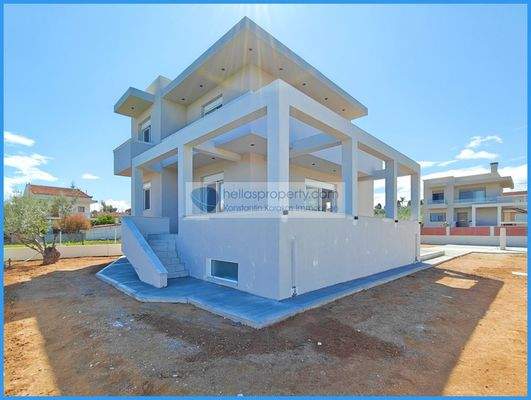 f0243f3e98ca4df68ddd31db0deb922b-original