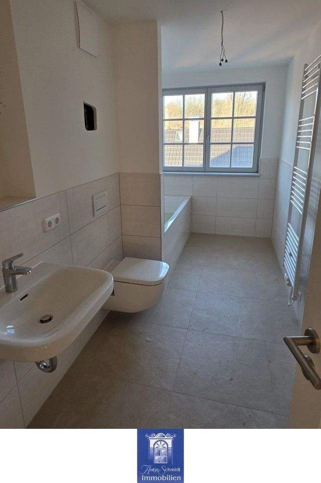 Erstbezug im ehemaligen Rittergut! Viel Platz unterm Dach, Fußbodenheizung, 2 Bäder! - Foto 1