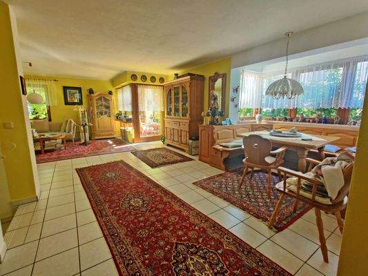 Wohn- und Essbereich