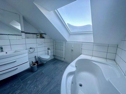 Vollbad Dachgeschoss