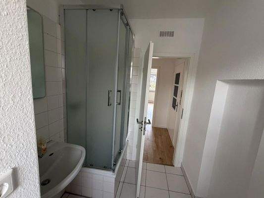 Badezimmer (Ansicht 1)