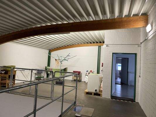 Übergang zum Wohngebäude