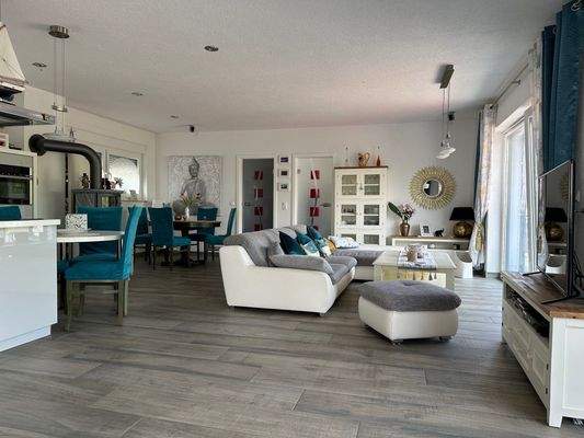 Wohn-/Esszimmer - Ferienwohnung im OG