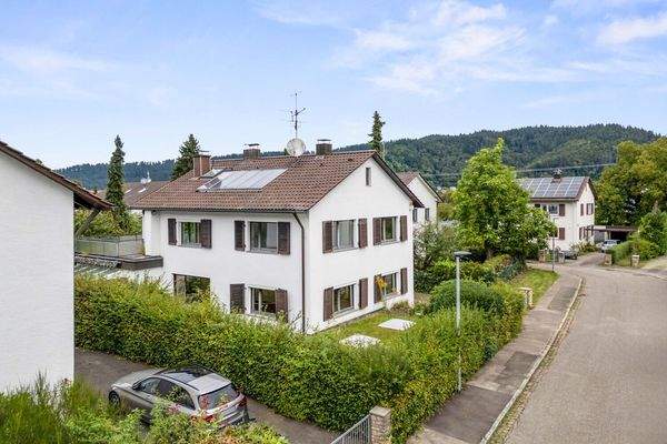 Solarbetriebener Wärmetauscher auf dem Dach 