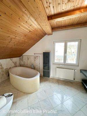 Badezimmer Badewanne