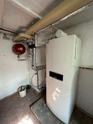 Moderne Gasheizung Bj 2006