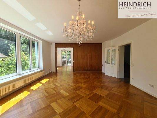 Wohnzimmer/Bibliothek