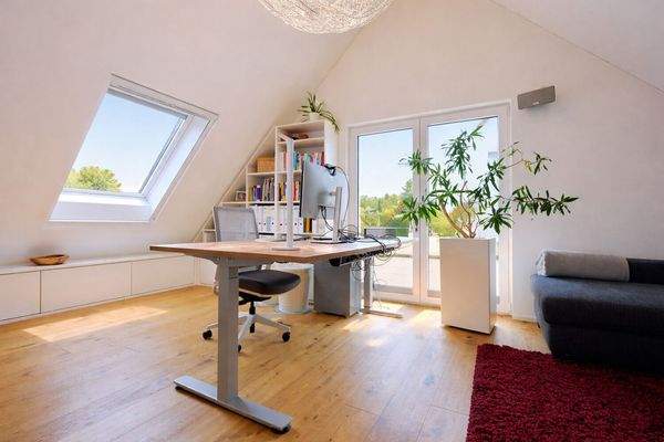 Homeoffice oder Kinderzimmer III im Dachgeschoss