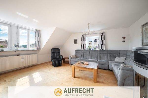 großzügiger Wohnbereich 2. OG