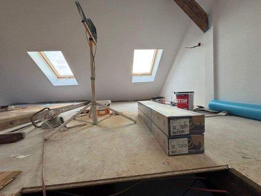 IMG_3454 Dachgeschoss.jpeg