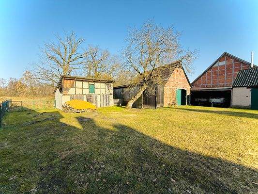 Fachwerkscheune mit Anbau