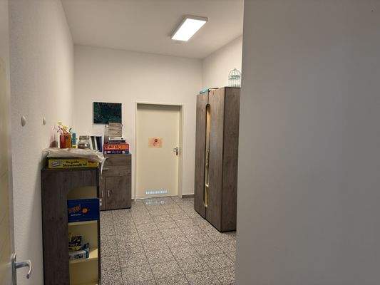 Flur Blick zum Schlafzimmer