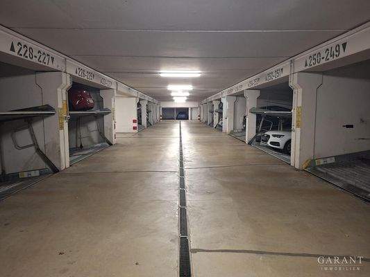 Tiefgarage-Douplex Parker