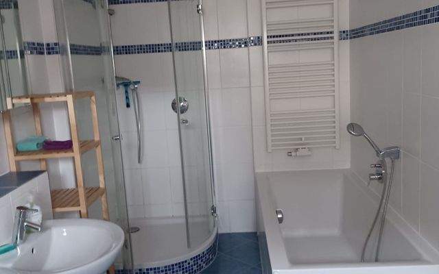 Wohnen auf Zeit in Schwalbach möblierte mieten Wohnung bei urbanbnb  9.jpeg