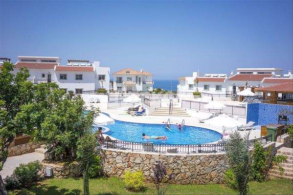 Flat Near the Sea in a Well-Developed Project with Pool in Girne