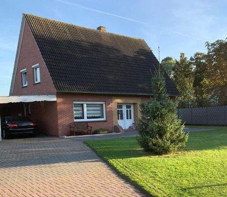 großzügige Auffahrt