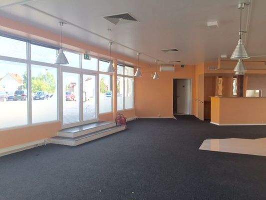 Innenansicht Gastraum 5.jpg