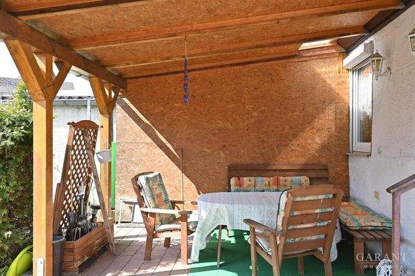 Überdachte Terrasse