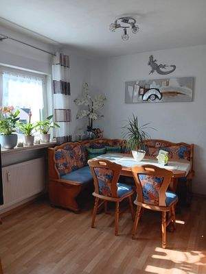 Esszimmer Wohnung 1.jpeg