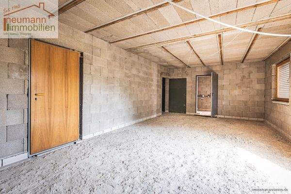 Lagerraum (Groß) KG