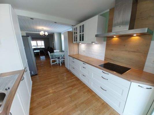 Offene Küche mit Essbereich