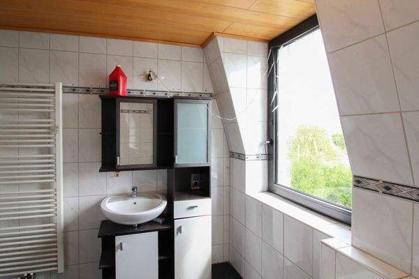 Ansicht Badezimmer (2)